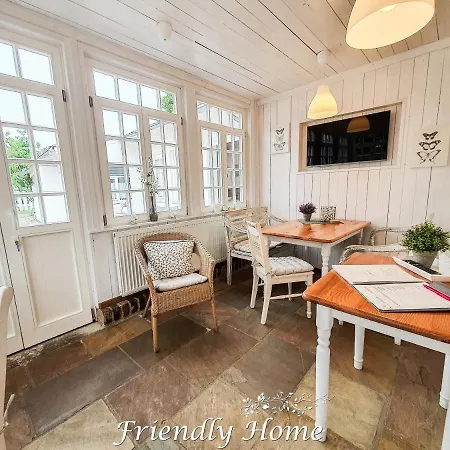 Friendly - Gemuetliches Backsteinhaus Semesterbostad *
