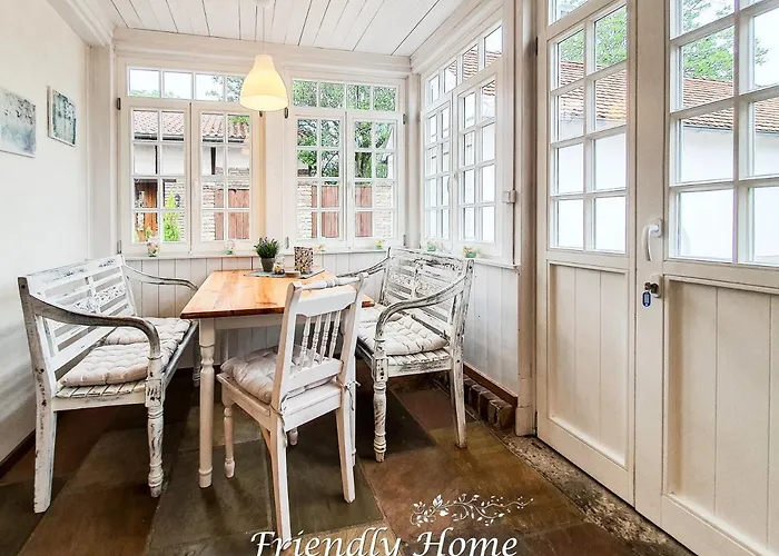 Friendly - Gemuetliches Backsteinhaus Hébergement de vacances Bornheim (Rheinland)